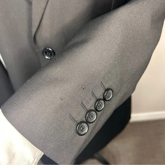 Giorgio Armani Men’s black wool suit jacket size 52 - Picture 12 of 12